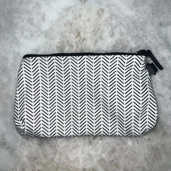 Sephora Beauty Insider Makeup Case - Picture 2 of 3